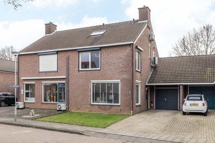 2-onder-1-kapwoning Kapelaan Wijnensingel 94 in Beek
