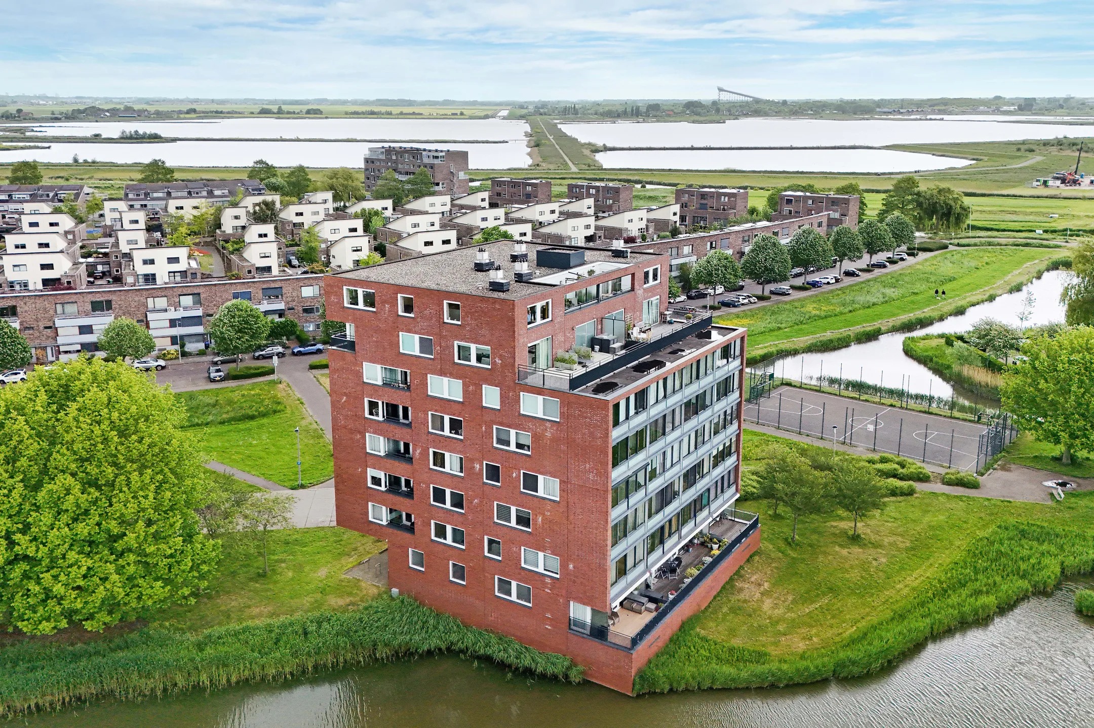 Portiekflat Watervogelstraat 338 in Den Haag