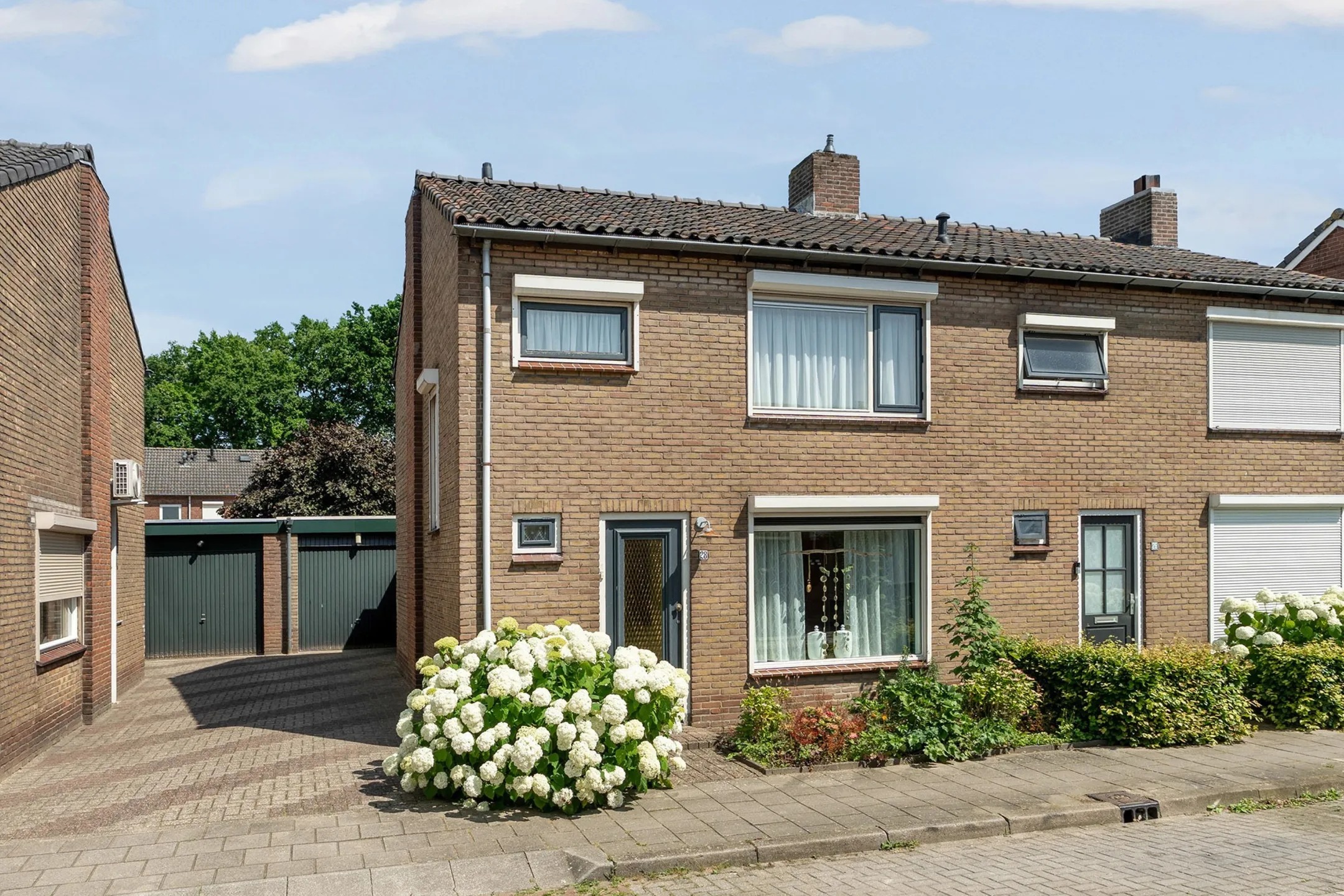 2-onder-1-kapwoning Graaf Reinoutstraat 28 in Zevenaar