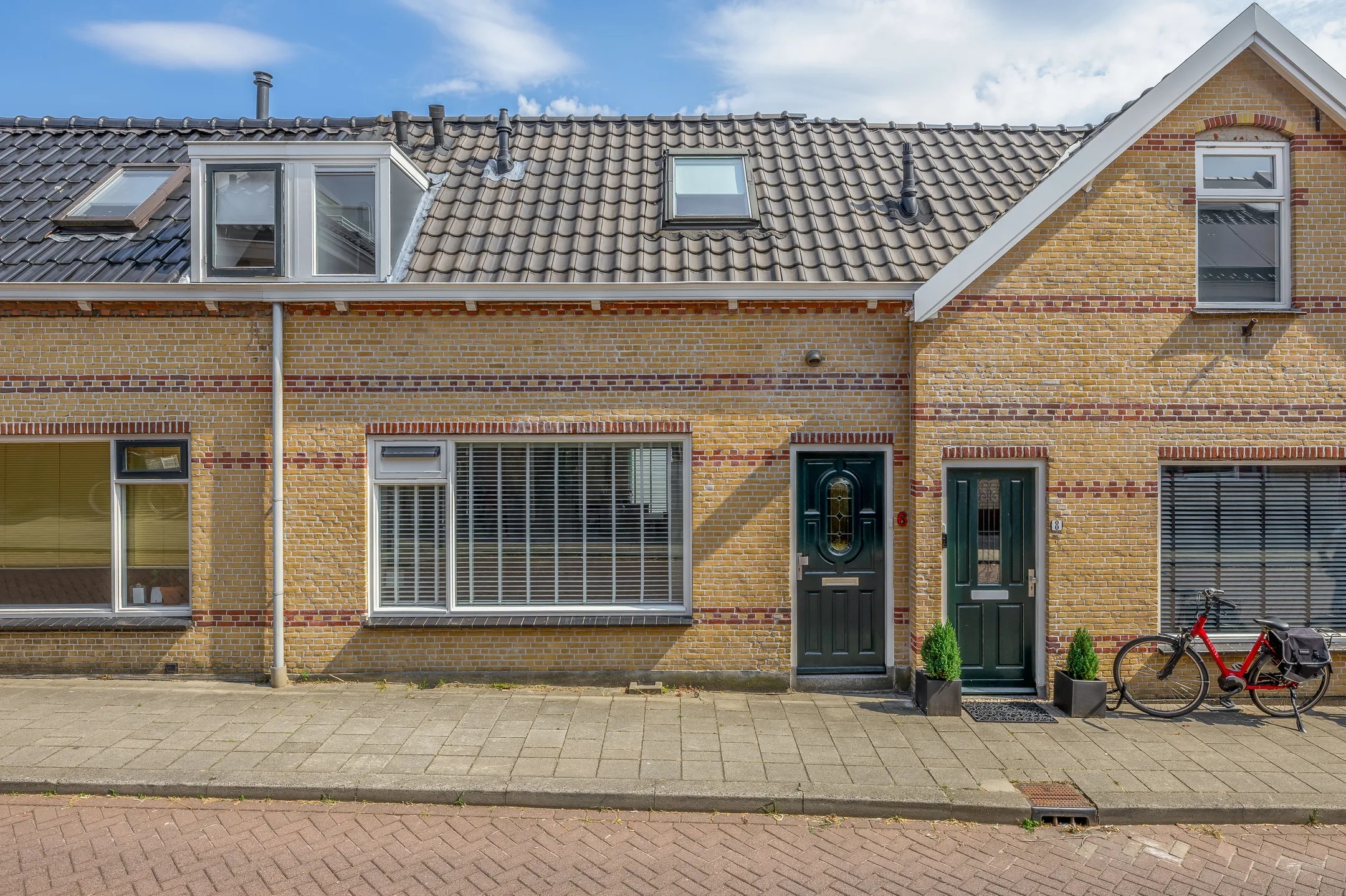 Tussenwoning Rokkeveenseweg 6 in Zoetermeer