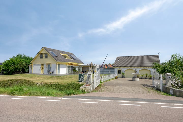 Villa, vrijstaande woning Overgauwseweg 75 in Pijnacker