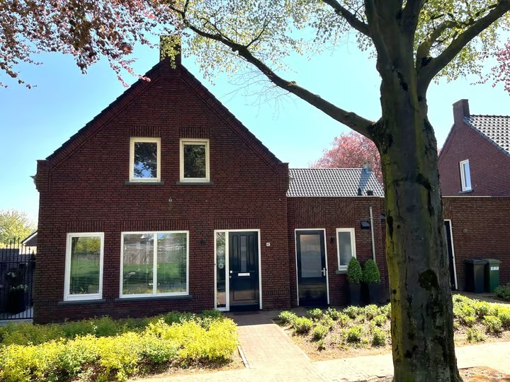 Geschakelde woning Roomweg 46 A Grashoek