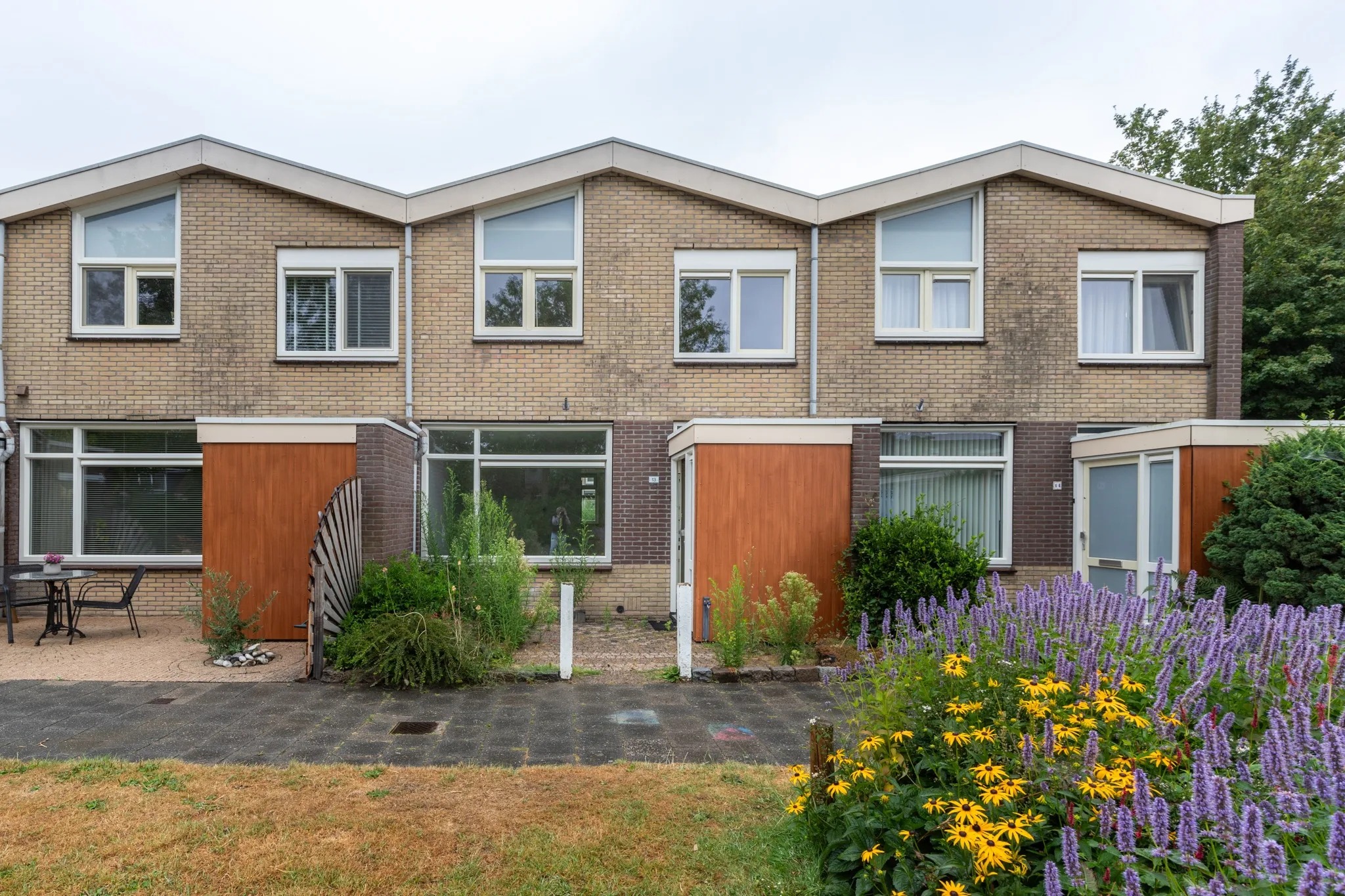 Tussenwoning Dennenlaan 13 Leimuiden