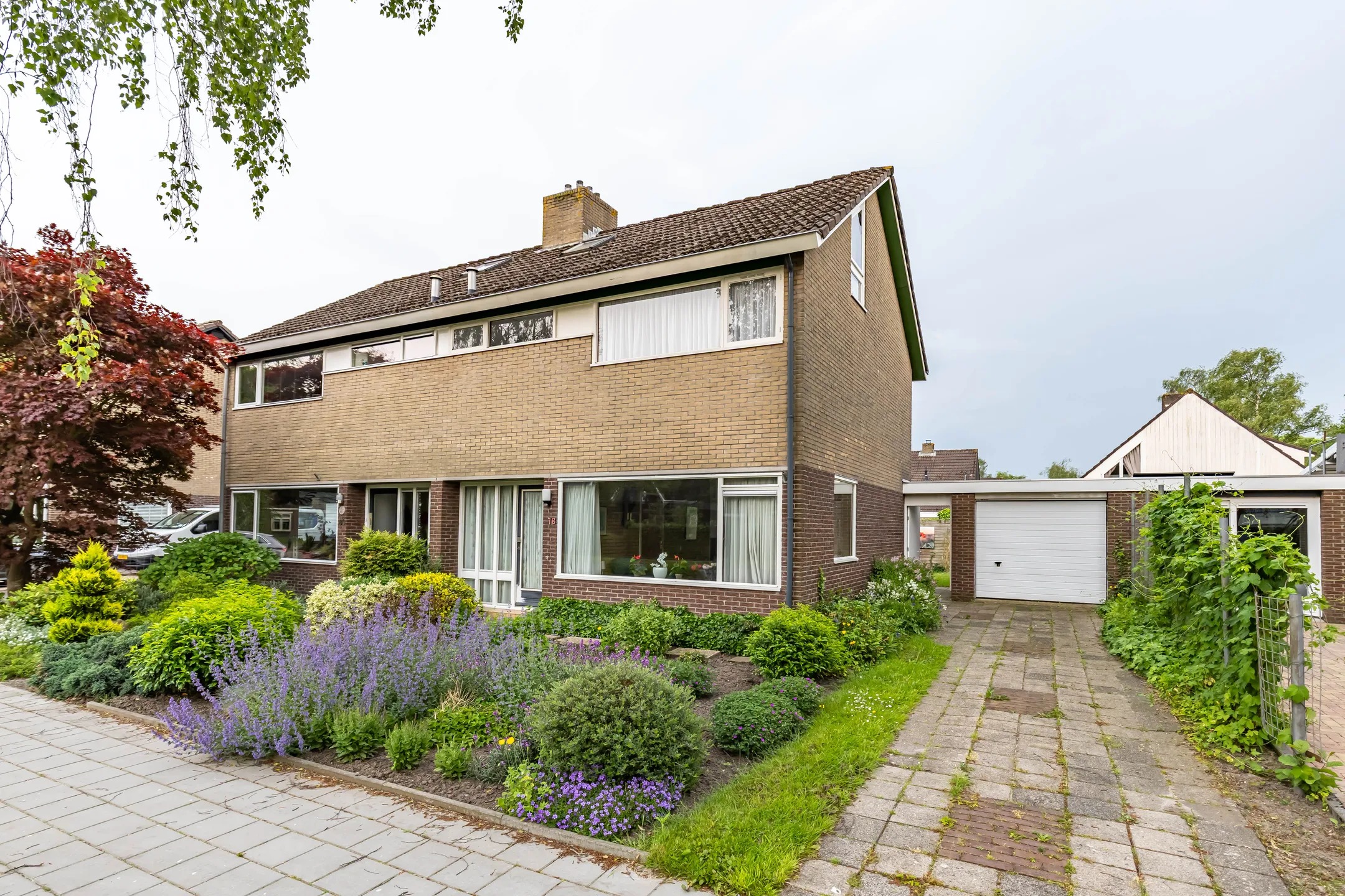 2-onder-1-kapwoning Dokter B. Hornstrasingel 78 in Burgum