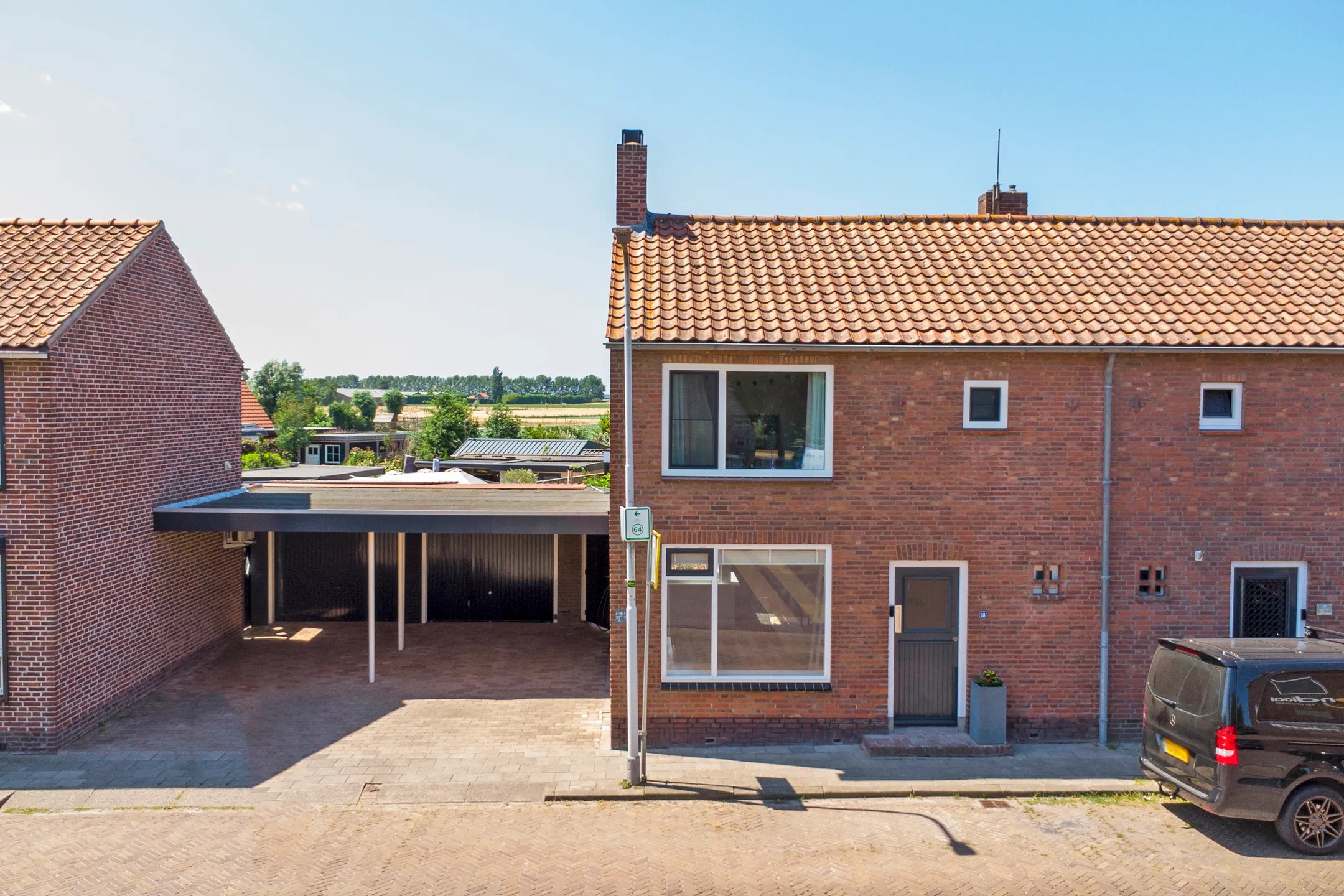 2-onder-1-kapwoning Torenplein 18 in Oosterland