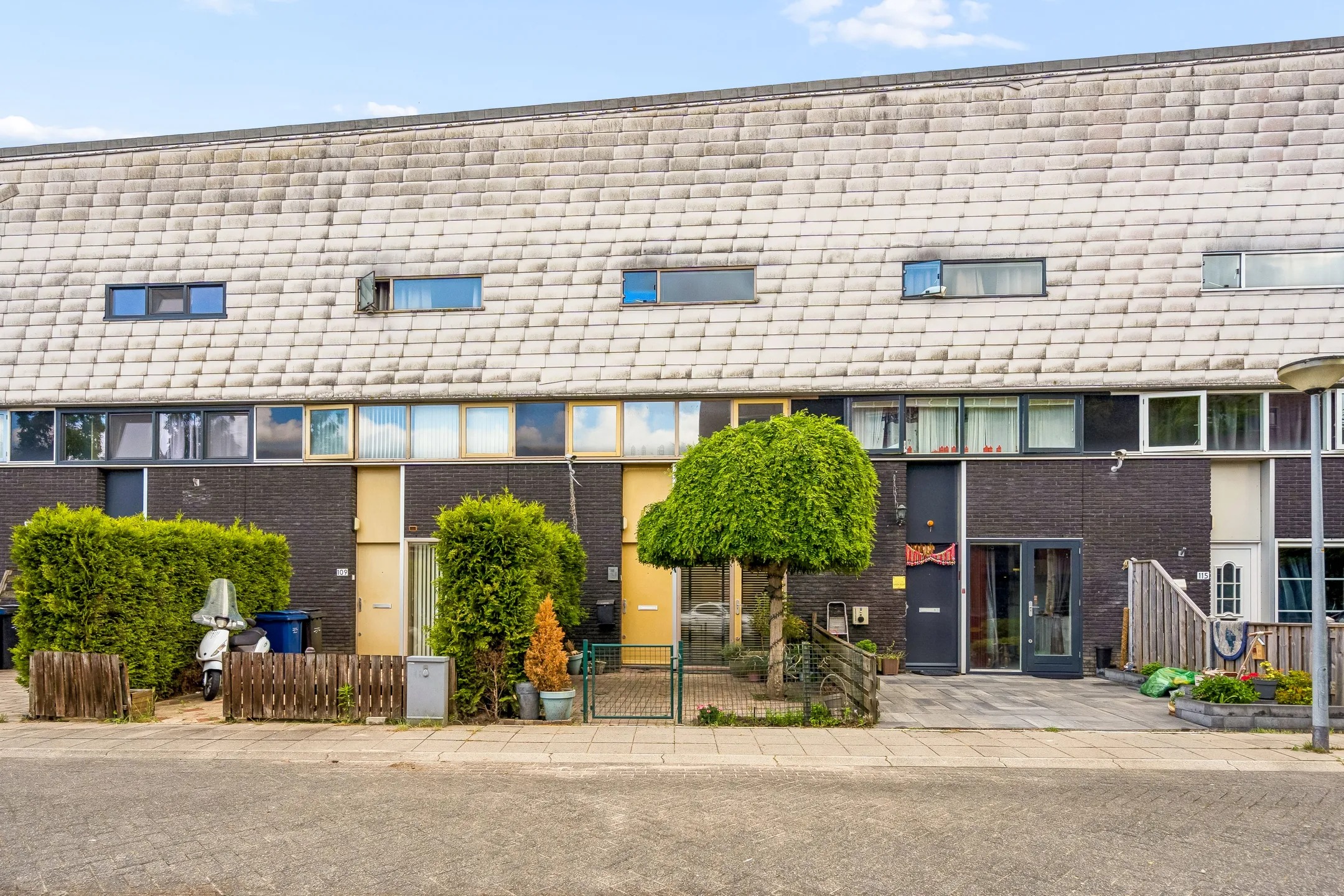 Tussenwoning Jacob van Ruysdaelstraat 111 in Almere