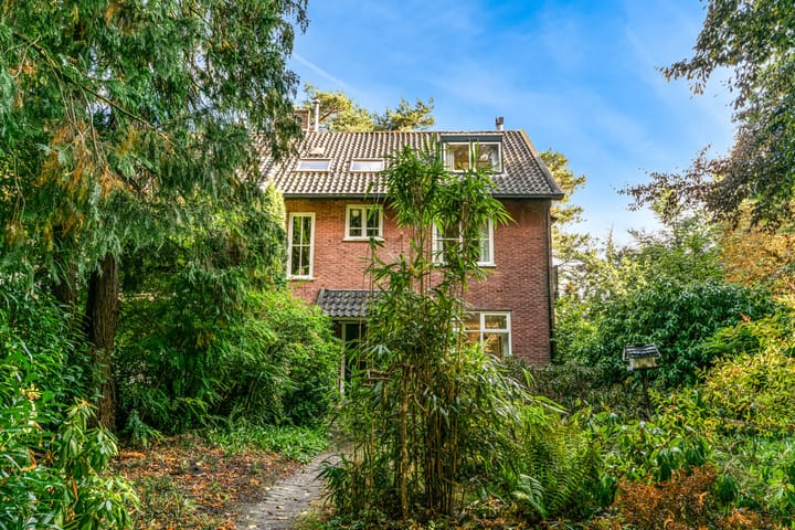 Villa, halfvrijstaande woning Obrechtlaan 50 Bilthoven