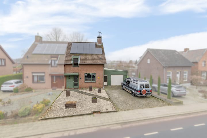 2-onder-1-kapwoning Broekhuizerweg 19 a in Lottum