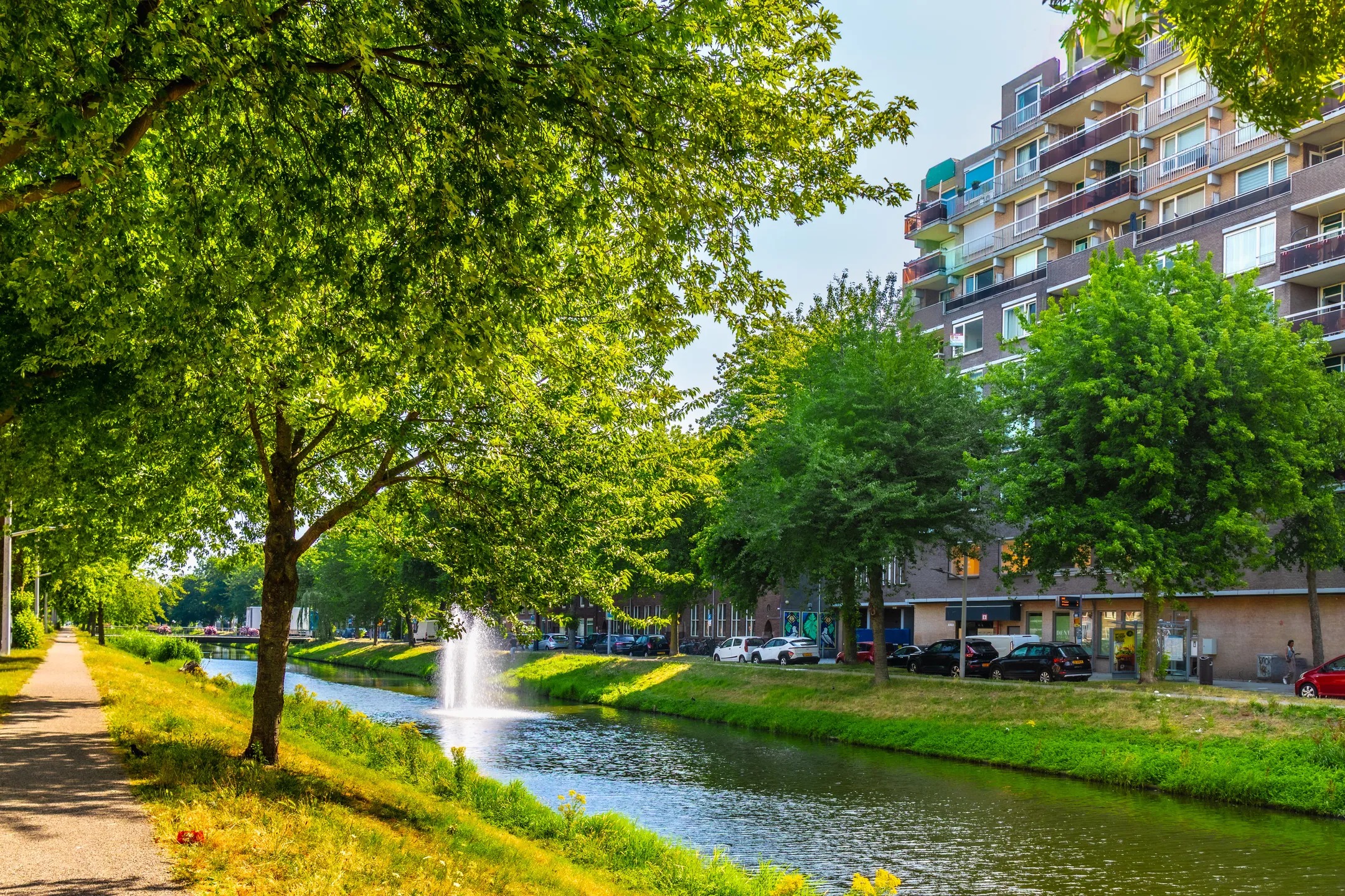 Galerijflat Lange Hilleweg 372 in Rotterdam