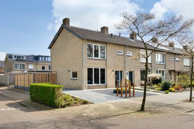 Hoekwoning St. Janskruid 16 in Valkenswaard