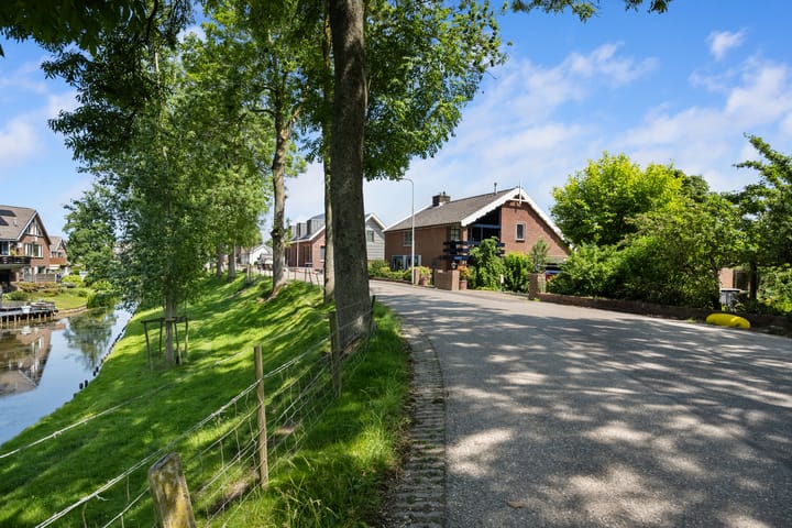Eengezinswoning, halfvrijstaande woning Essendijk 10 Rhoon