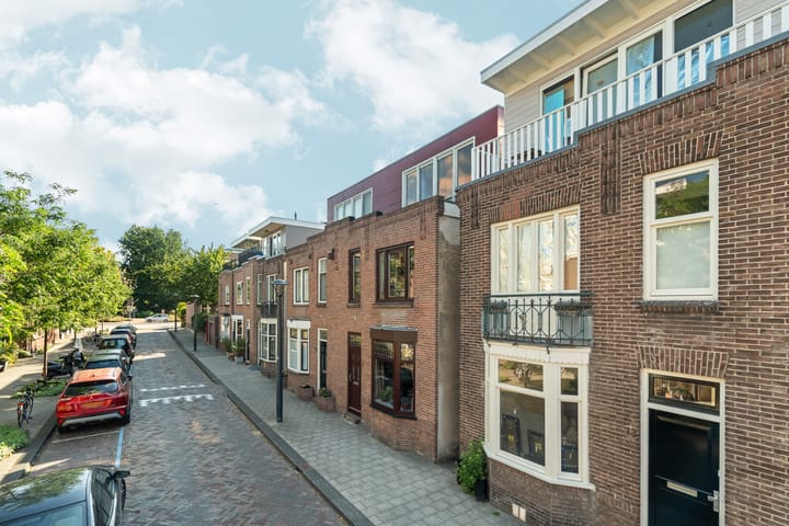 Eengezinswoning, 2-onder-1-kapwoning Raadhuisstraat 11 in Diemen
