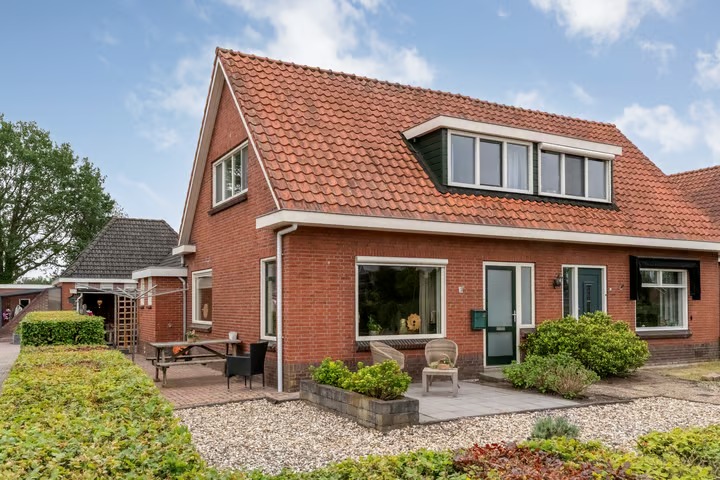 2-onder-1-kapwoning Parallelweg 12 in Hardenberg