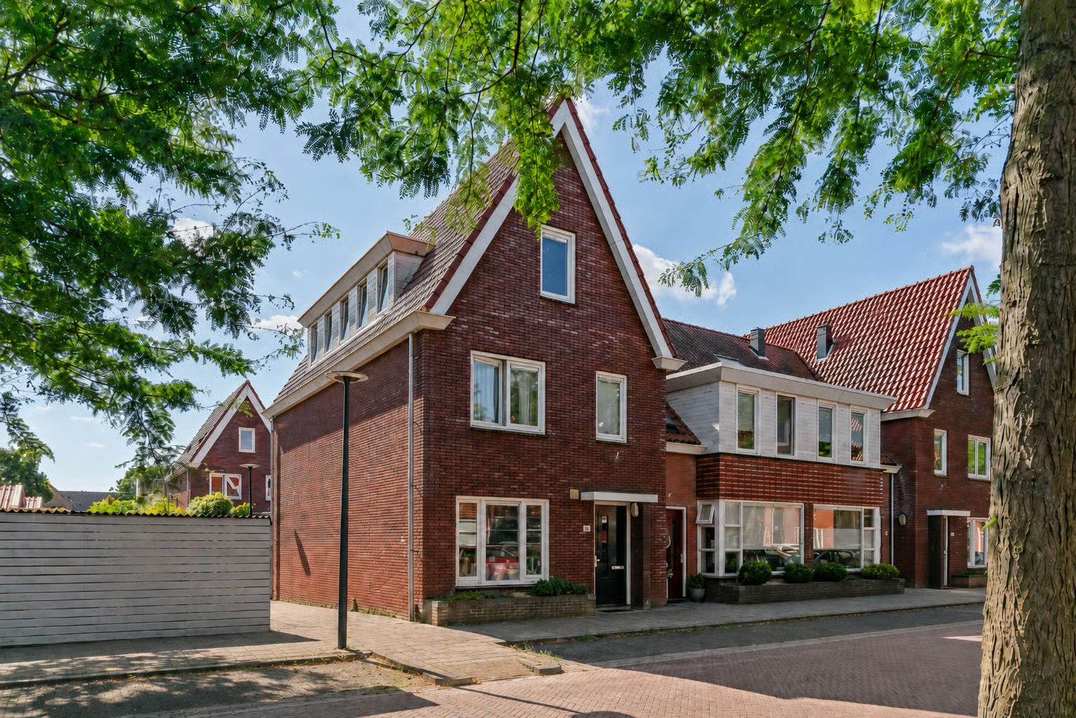 Hoekwoning Tijloosstraat 36 in Sassenheim