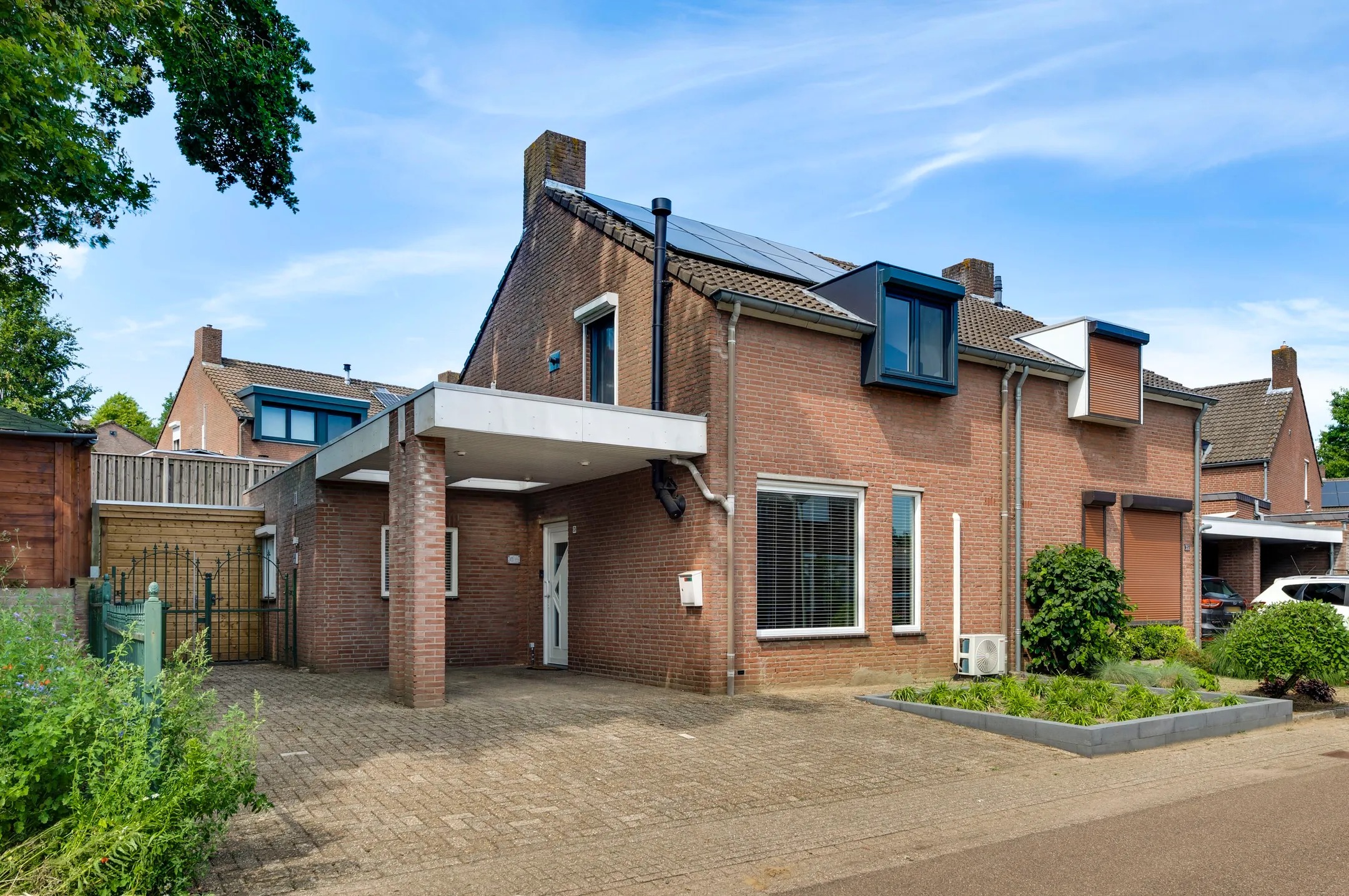 2-onder-1-kapwoning Teskenlaan 33 in Heel