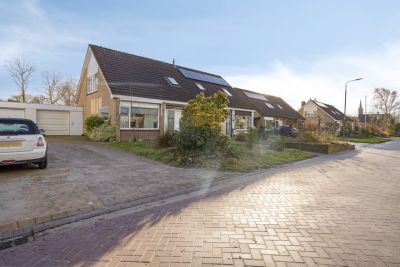 Geschakelde 2-onder-1-kapwoning Worpstrjitte 9 in Ysbrechtum
