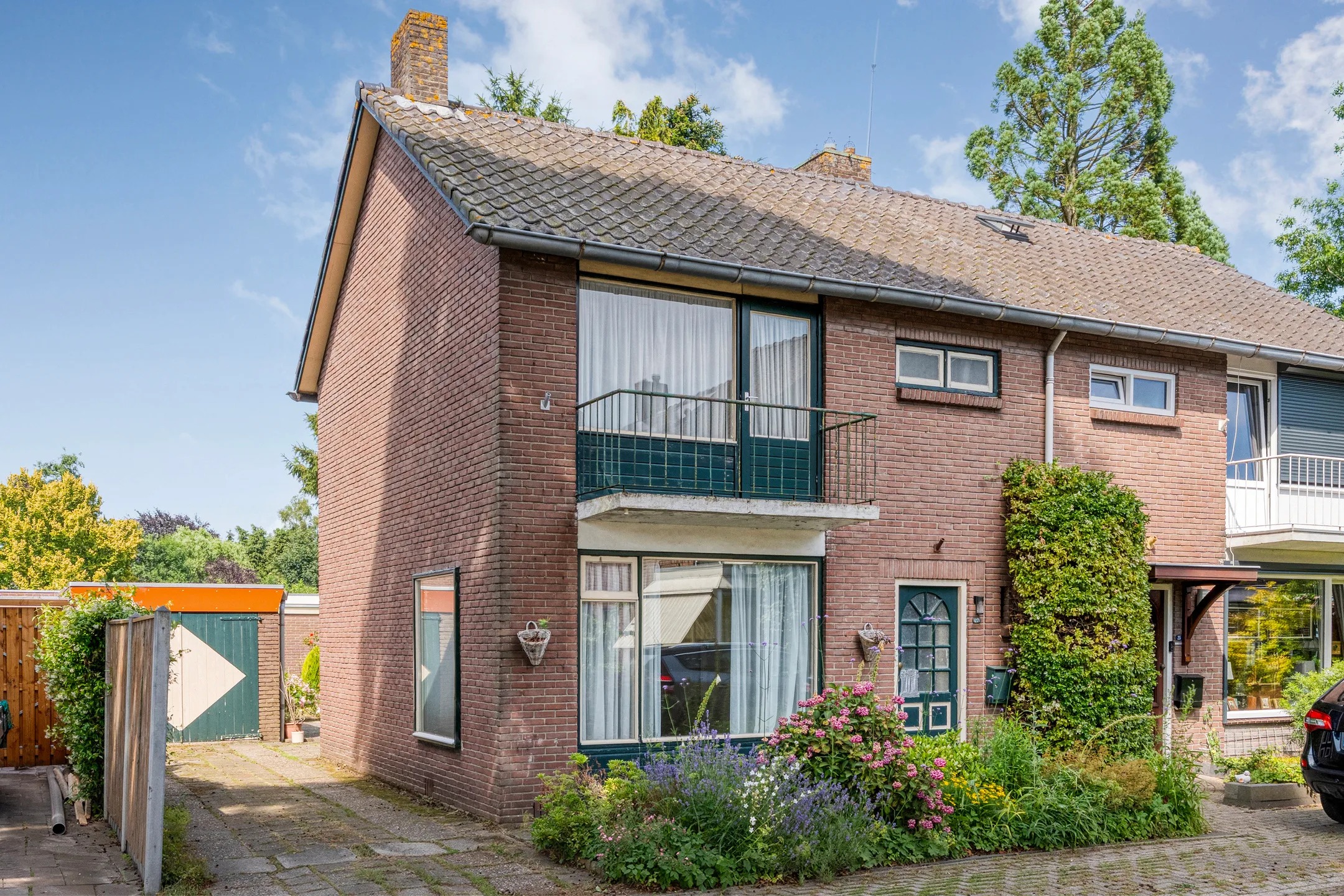 2-onder-1-kapwoning Asterstraat 27 in Dedemsvaart