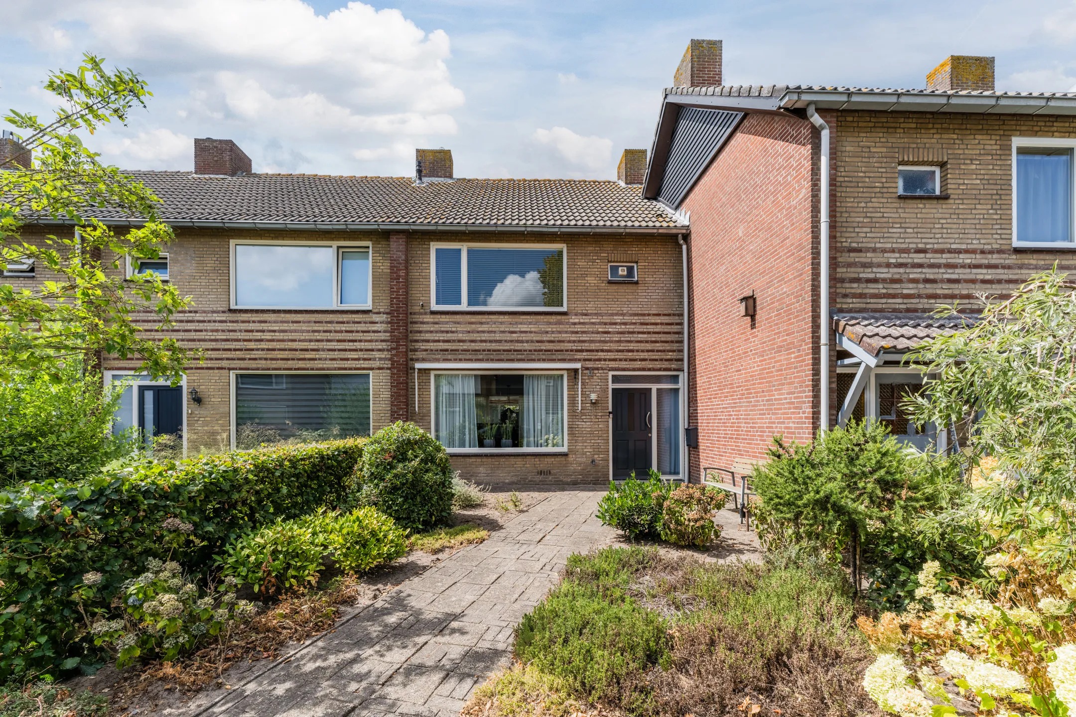 Tussenwoning Leliestraat 13 in Dongen