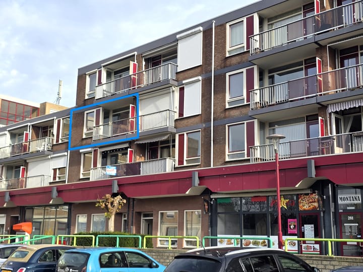 Galerijflat Zeswegenlaan 303 in Heerlen