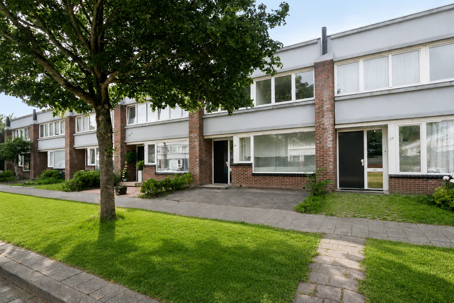 Tussenwoning Vlierbessenstraat 25 in Almere