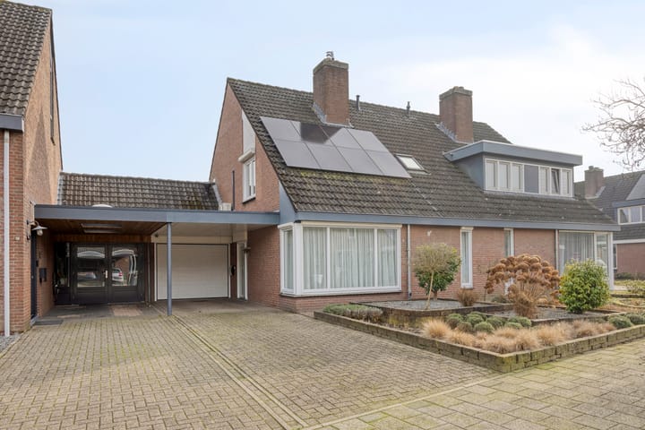 Geschakelde 2-onder-1-kapwoning Oude Meer 21 in Heythuysen