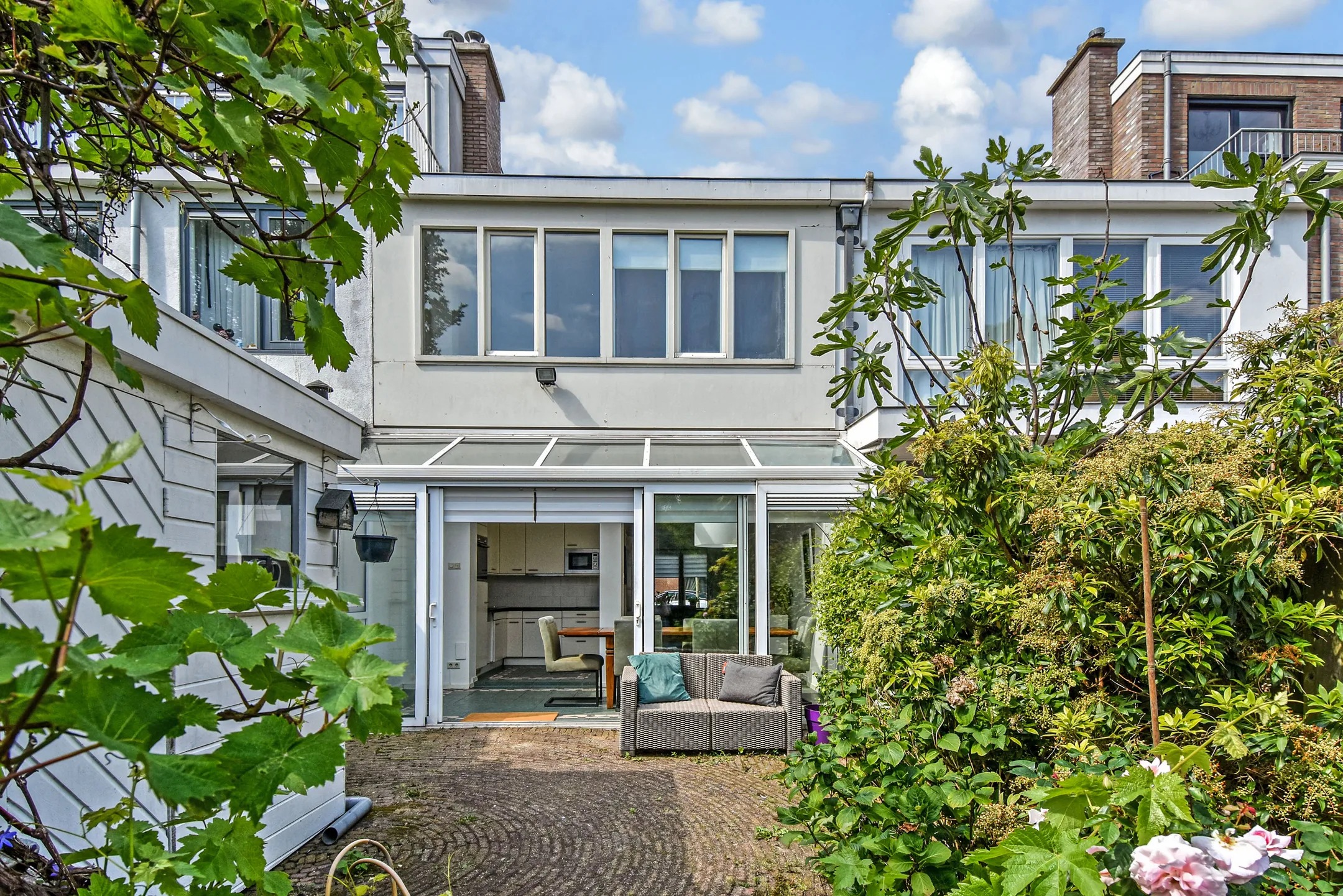 Tussenwoning Zonnebloemstraat 7 in Den Haag