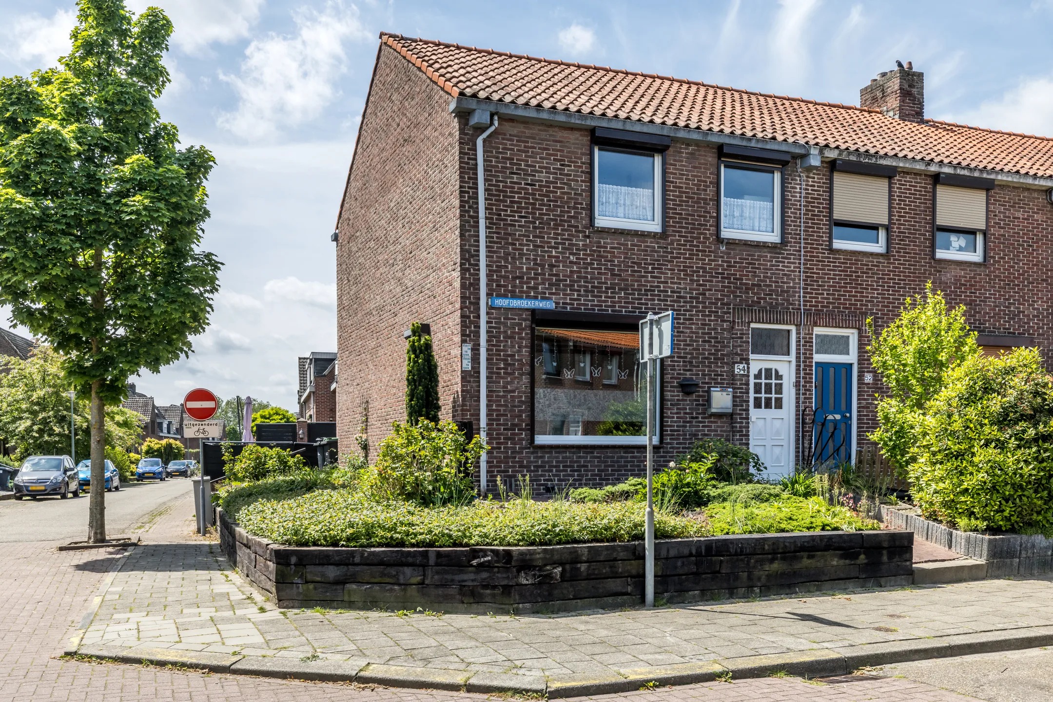 Hoekwoning Hoofdbroekerweg 54 in Brunssum