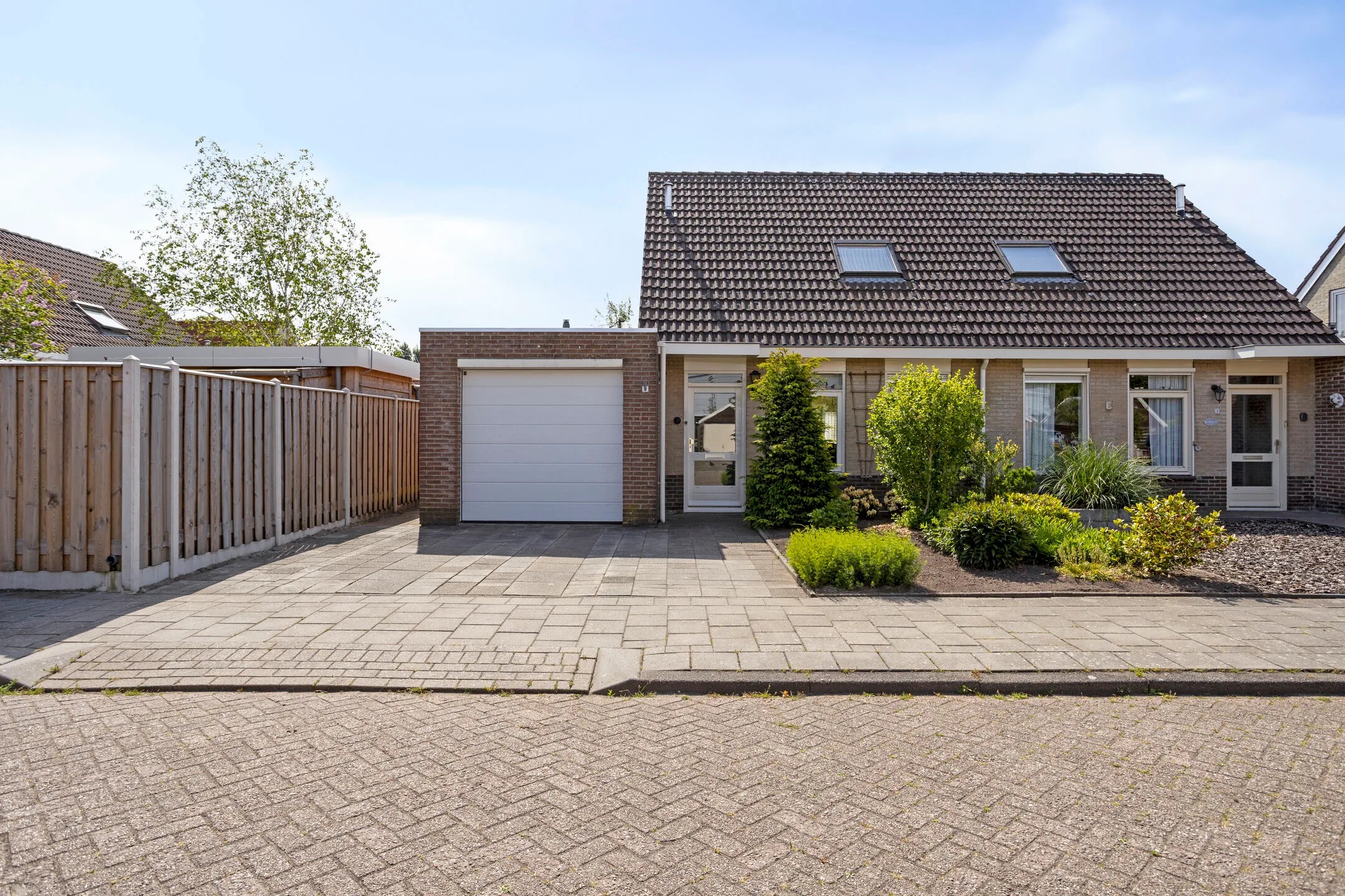 2-onder-1-kapwoning Zuidwesthoekstraat 1 in Balk