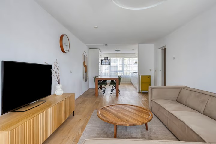 Bovenwoning Lederambachtstraat 248 in Amsterdam