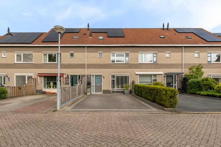 Tussenwoning Thijmhof 5 in Heemskerk