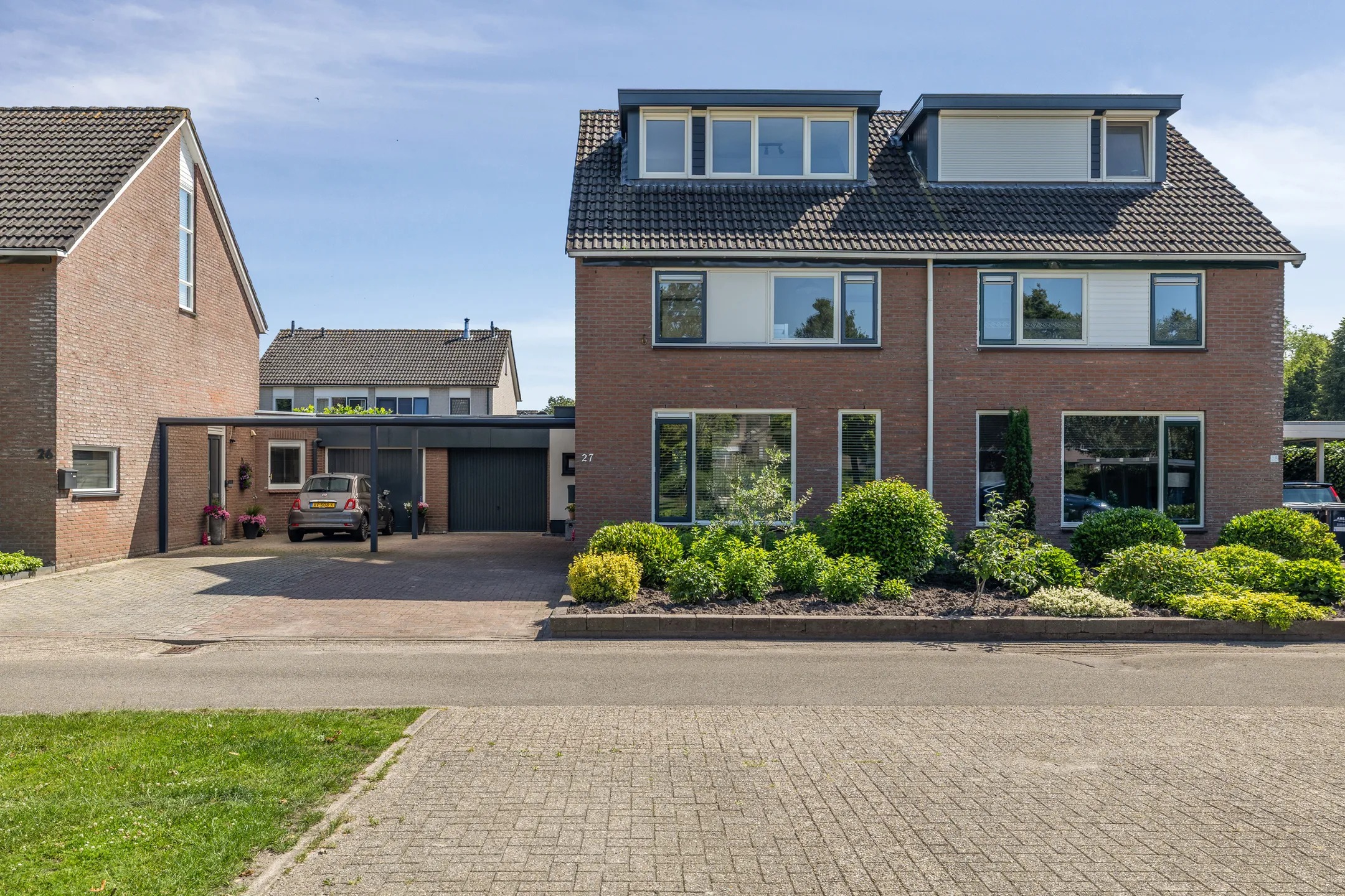 2-onder-1-kapwoning Alpenkraai 27 in Emmen