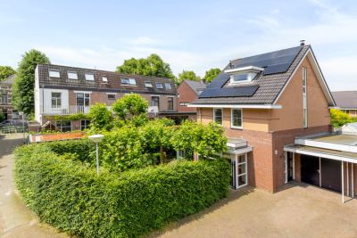 Eengezinswoning, vrijstaande woning Pioenroosstraat 13 in Breda