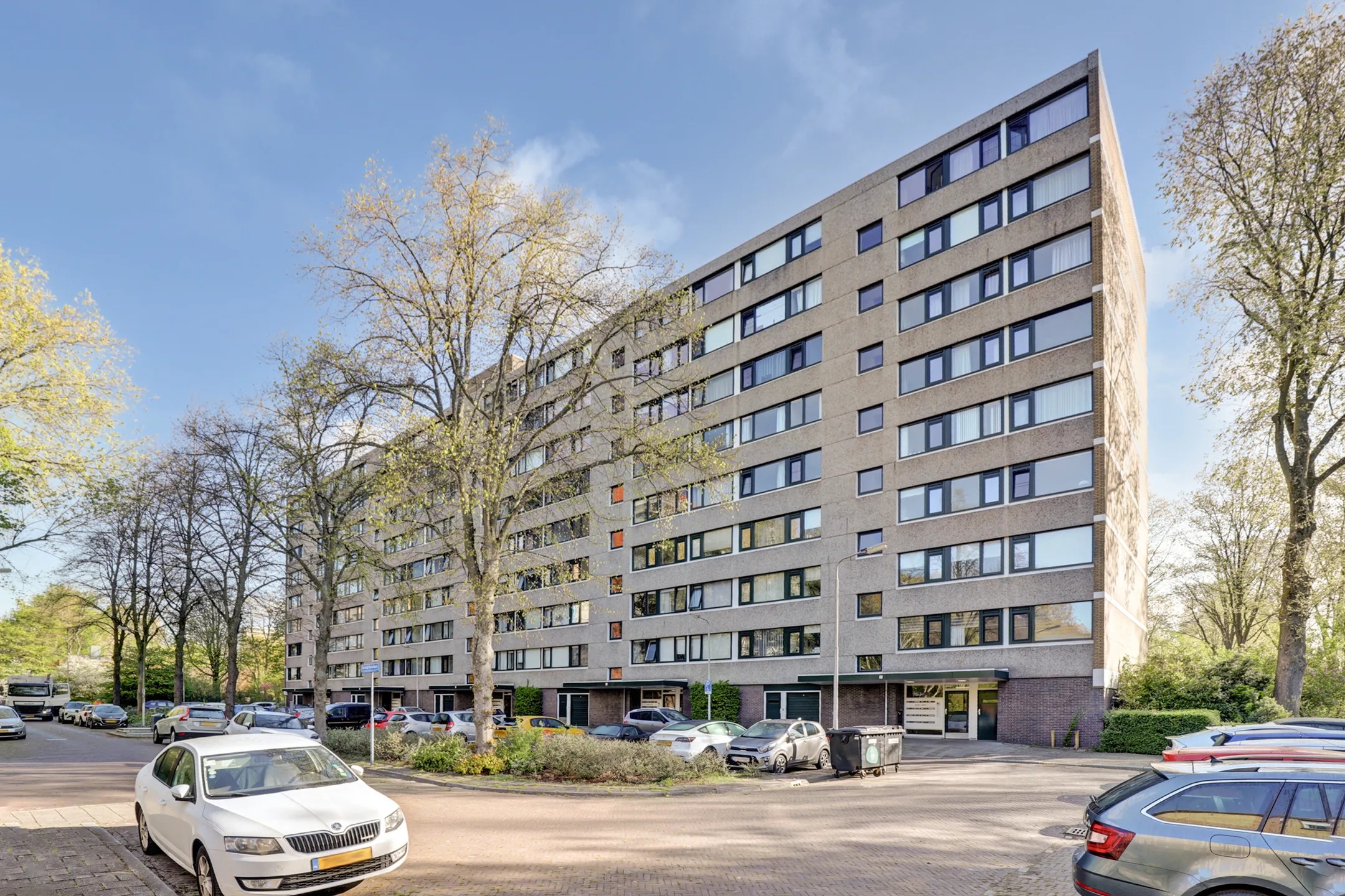 Portiekflat Roland Holstlaan 1121 in Delft