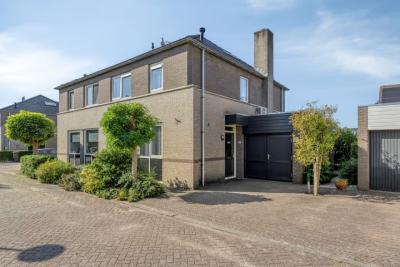 2-onder-1-kapwoning Luxemburgsezoom 11 in Nieuwerkerk aan den IJssel