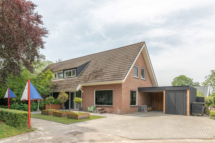 Eengezinswoning, tussenwoning Binnendijk 19 A in Ryptsjerk