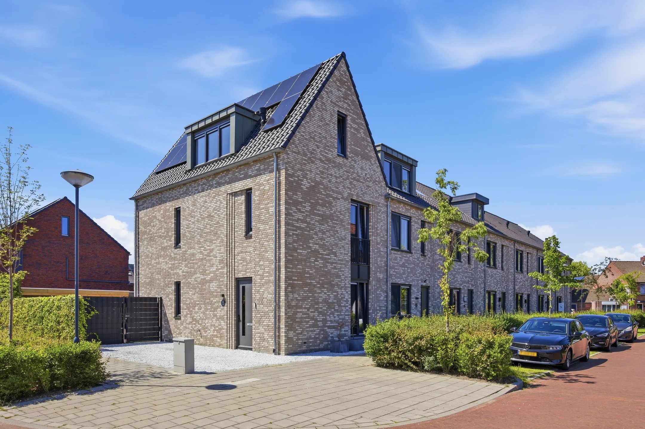 Hoekwoning Zilverberg 11 in Made