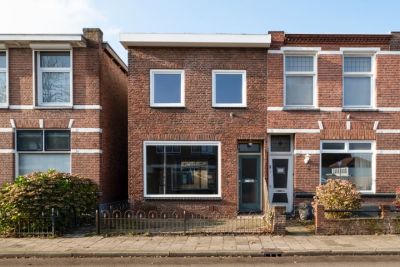 Eengezinswoning, geschakelde 2-onder-1-kapwoning Bornerbroeksestraat 275 in Almelo