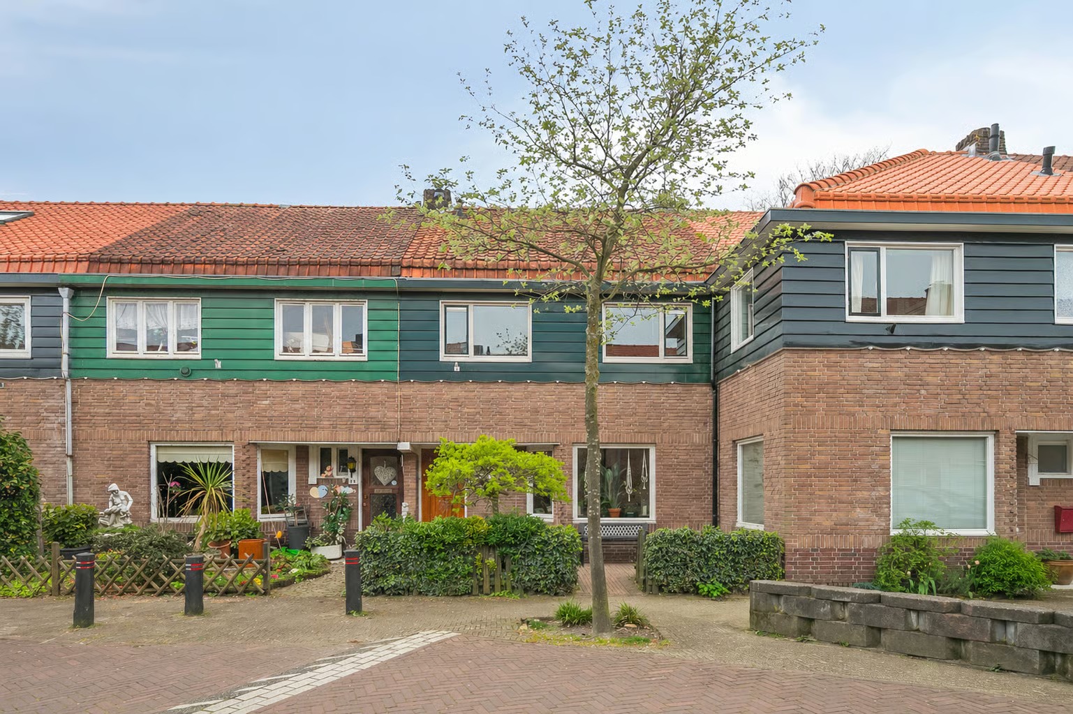 Verspringend Professor Poelsstraat 12 in Hilversum