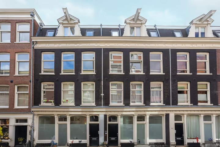 Portiekflat Laurierstraat 77 B Amsterdam