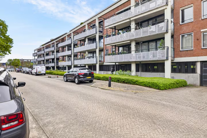 Galerijflat Dubčeksingel 14 in Ede