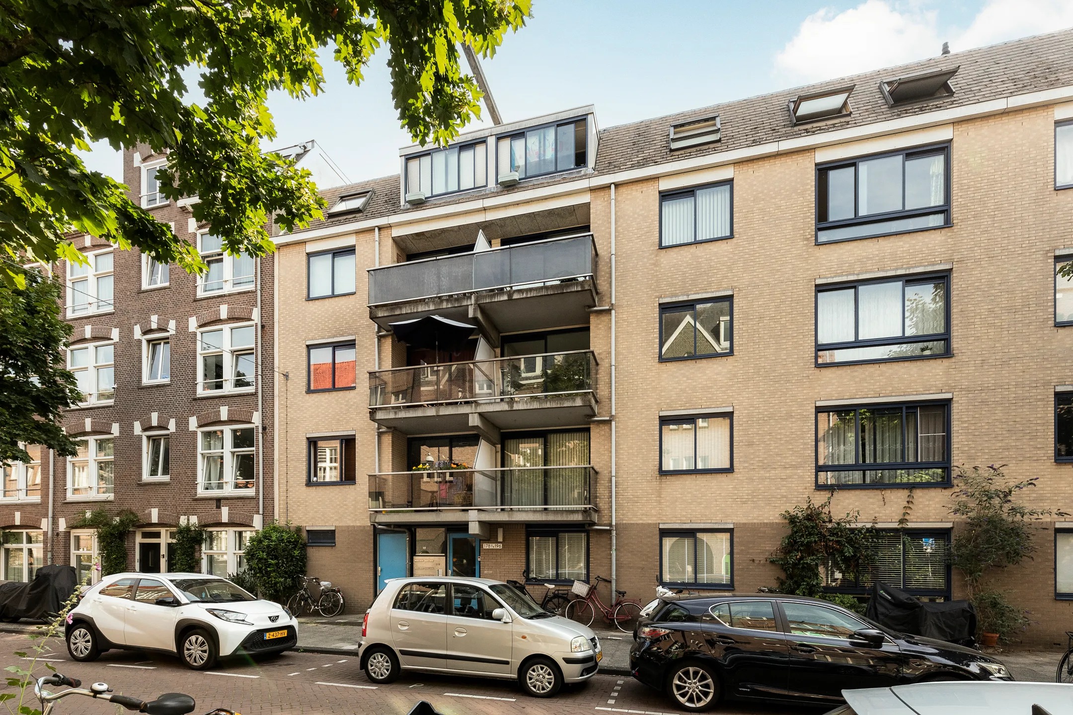 Bovenwoning Houtrijkstraat 184 in Amsterdam