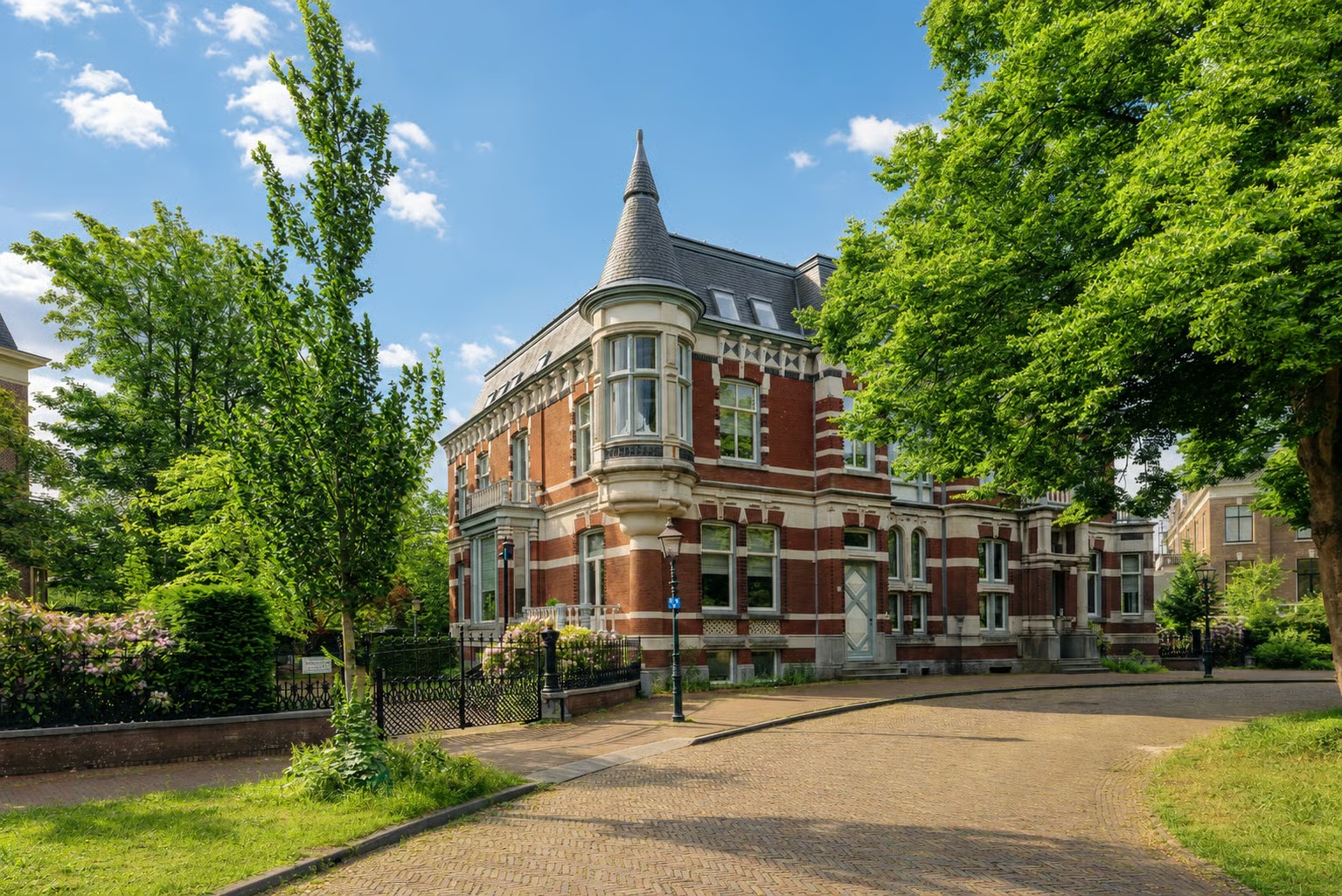 Halfvrijstaande woning Florapark 10 in Haarlem