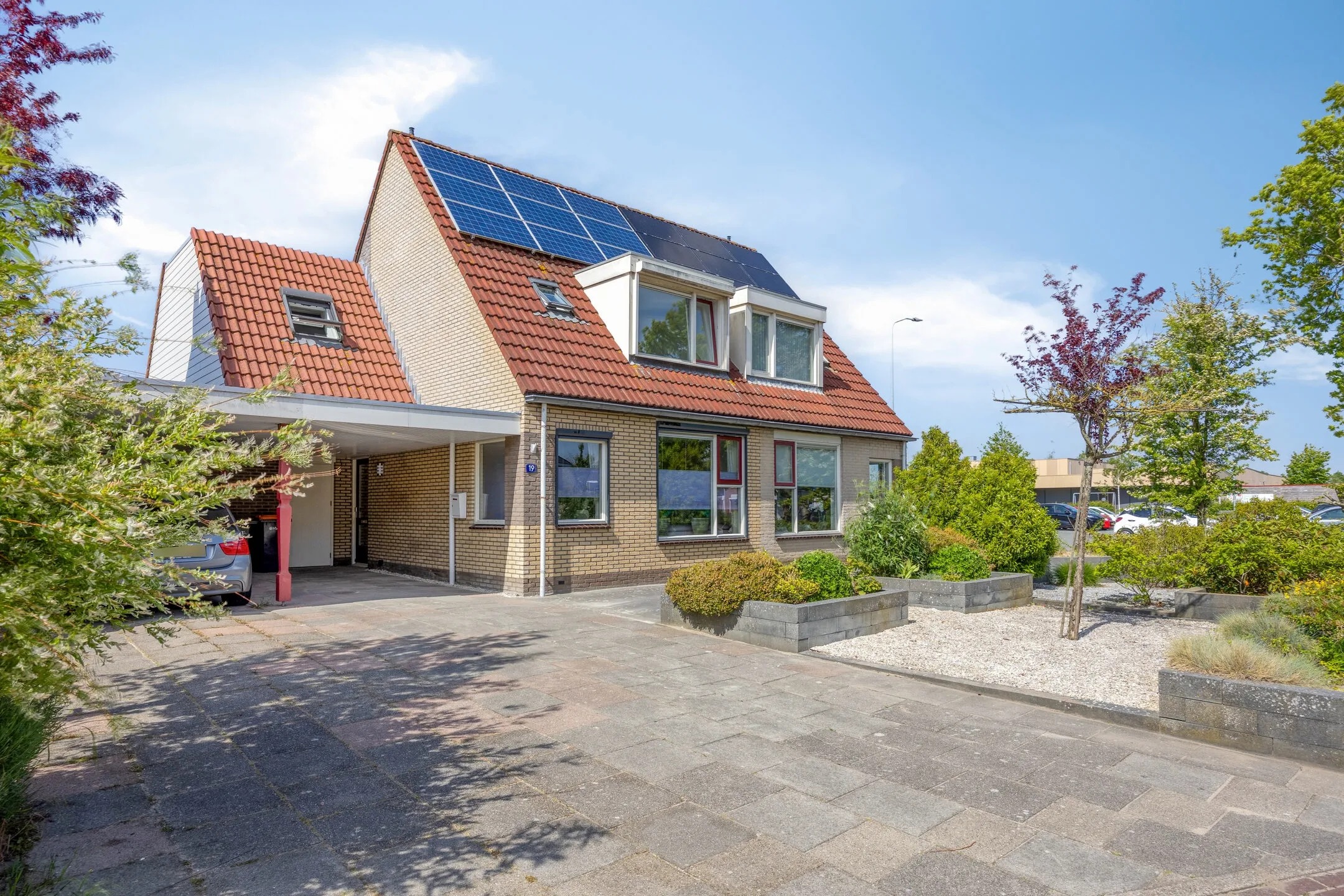 Geschakelde 2-onder-1-kapwoning Emmahoeve 19 in Slootdorp