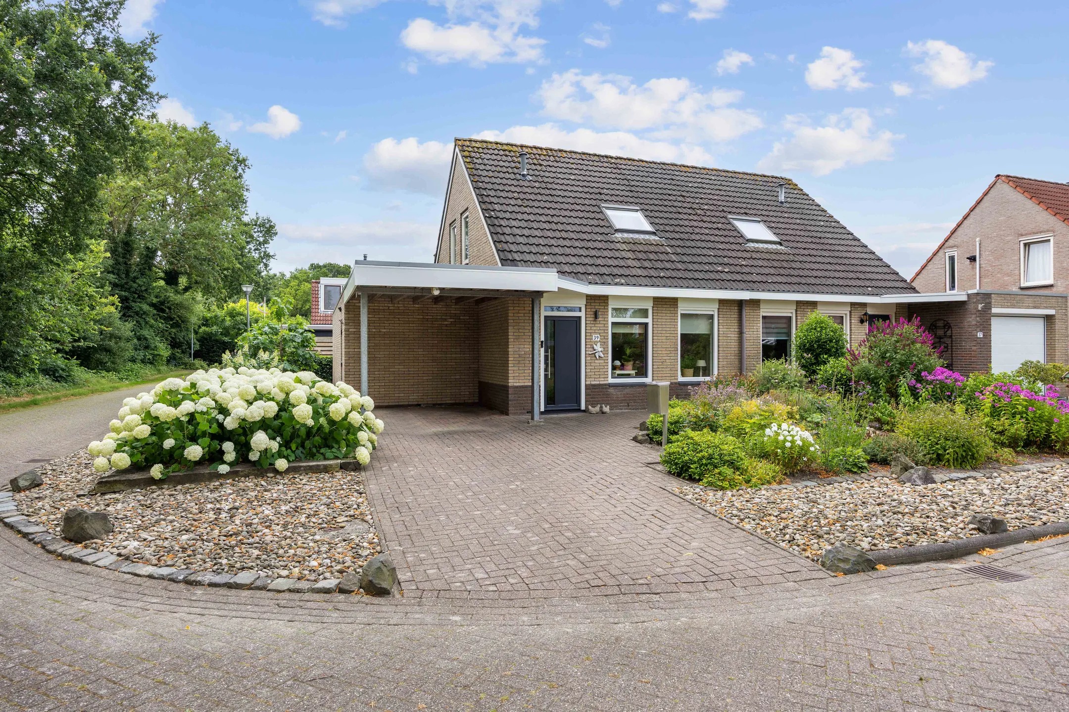 2-onder-1-kapwoning Voeghouten 39 in Slochteren