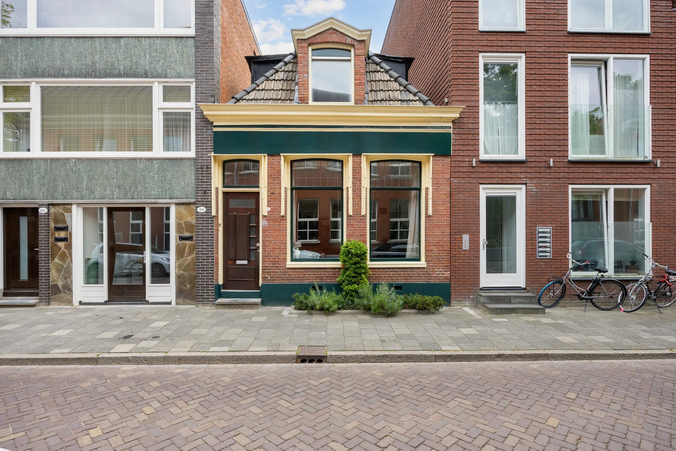 Tussenwoning Nieuwe Kijk in 't Jatstraat 63 in Groningen