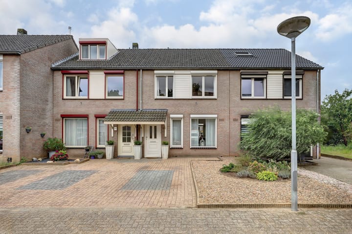 Eengezinswoning, tussenwoning Mimosastraat 33 in Venlo