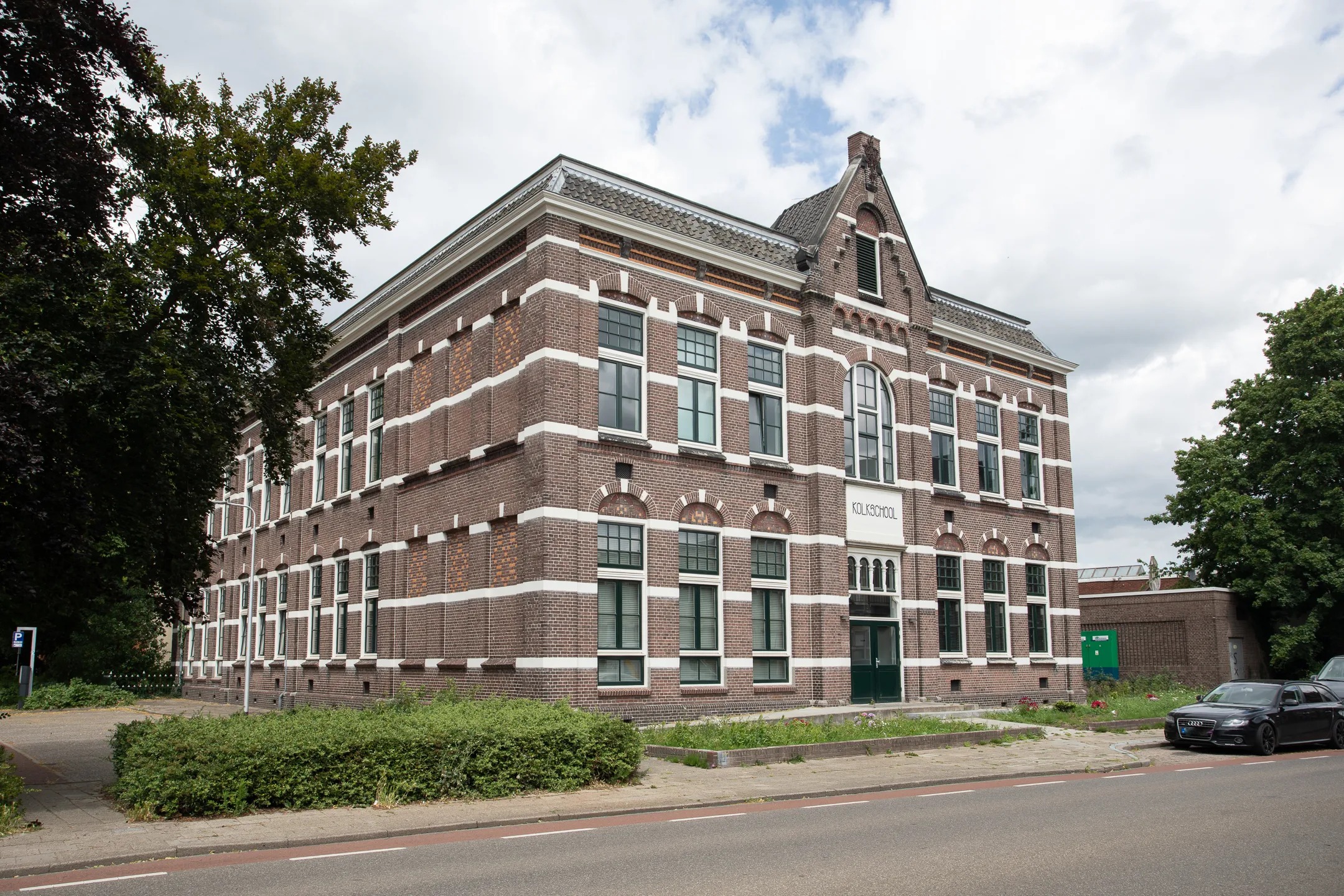 Portiekflat Bornerbroeksestraat 21 b in Almelo