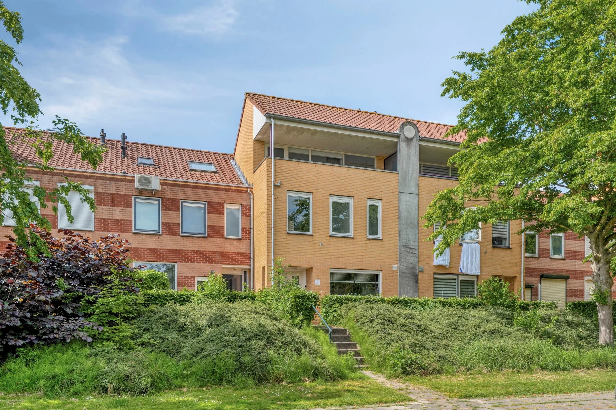 Geschakelde 2-onder-1-kapwoning Nassau Bolwerk 9 in Steenbergen
