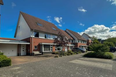 Eengezinswoning, geschakelde 2-onder-1-kapwoning Benthuizenstraat 44 in Zoetermeer