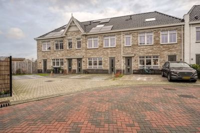 Eengezinswoning, tussenwoning Dorus Rijkersstraat 31 in Lisse